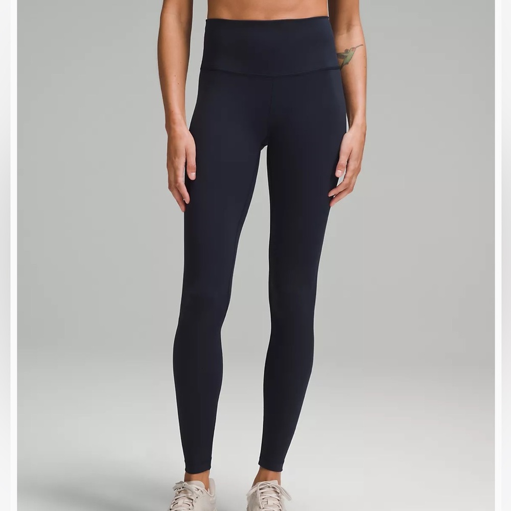 Lululemon Wunder Under size 6